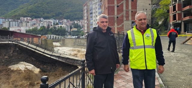 Korumalı: Tarihi Aksu Köprüsü sağanak yağış ve sel taşkınlarına dayanamadı