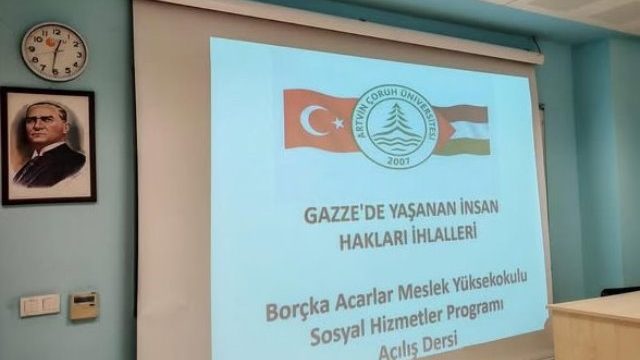 Korumalı: Borçka Acarlar MYO, “Gazze’de Yaşanan İnsan Hakları İhlalleri” konulu bir sunum gerçekleştirildi