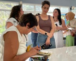 Korumalı: Emekli Nazan Öğretmen ile söyleşi ve imza günü