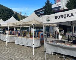 Korumalı: “Kitap Günleri” Belediye Meydanı’nda kapılarını kitapseverlere açtı