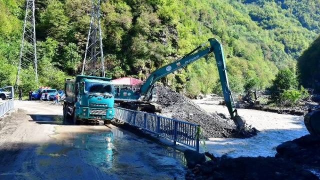 Korumalı: Selde etkilenen 9 köye elektrik verildi