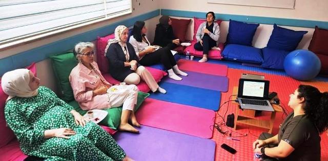 Borçka D.H.’nde Gebe Okulu Eğitimleri Devam Ediyor