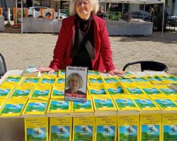 Korumalı: Halk Şairi – Emekli Öğretmen İlkay Odabaş Eyüpoğlu, Borçka Kitap Günlerinde