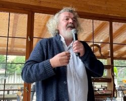 Korumalı: Müfit Can Saçıntı, namı değer Mandıra Filozofu Borçka’da