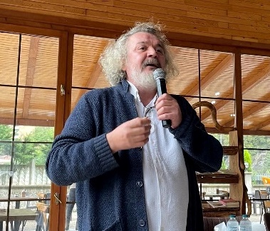 Korumalı: Müfit Can Saçıntı, namı değer Mandıra Filozofu Borçka’da