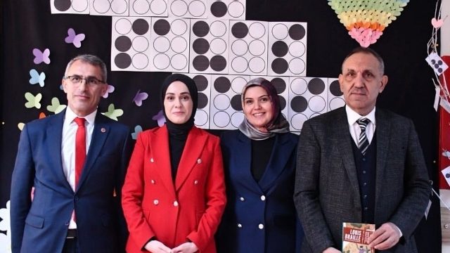 3 Aralık Dünya Engelliler Günü kapsamında Borçka’da farkındalık sergisi düzenlendi