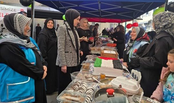 Gazze İçin Borçka’dan Kermes Desteği