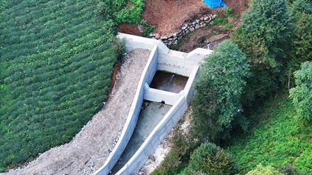 ARHAVİ İLÇESİ YEMİŞLİK, KALE VE CUMHURİYET MAHALLELERİNDE ÇALIŞMALAR DEVAM EDİYOR