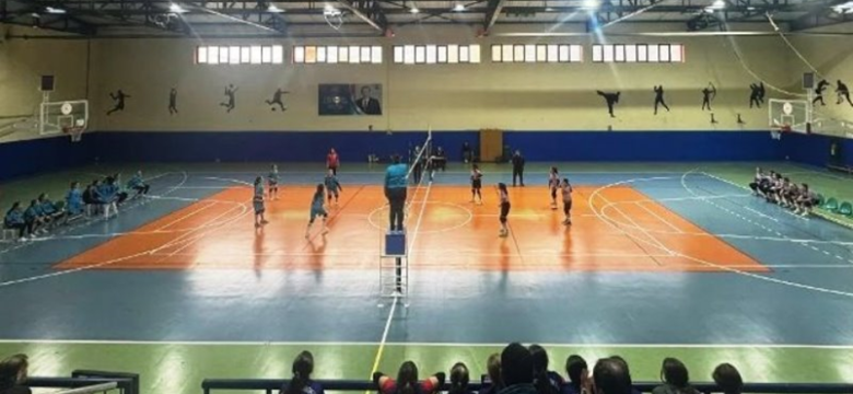 Borçka’da Kaymakamlık Voleybol Turnuvası