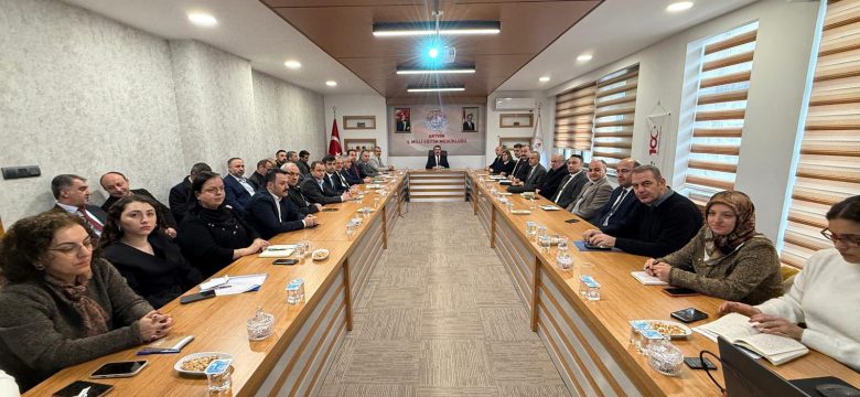 MERKEZ İLÇE OKUL MÜDÜRLERİ TOPLANTISI GERÇEKLEŞTİRİLDİ