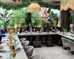 Vali Ergün, AÇÜ Geliştirme Kurulu Genel Kurul Toplantısına Katıldı