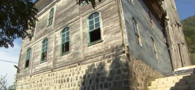 BORÇKA İLÇESİ 15 MART PAZAR GÜNÜ SAHUR VE İFTAR VAKTİ