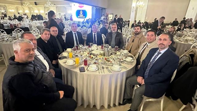 Bursa’daki Artvin’liler aynı iftar sofrasında buluştular