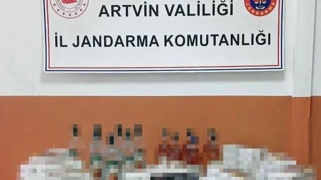 Şavşat’ta Kaçak İçki ve Sigara Yakalandı