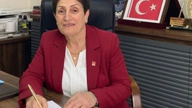 Günalp, “Cumhuriyet kadınları mücadeleden vazgeçmeyecek”