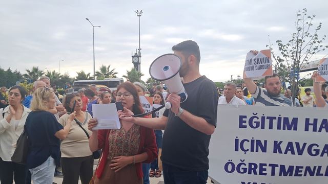 Bizim Hopa’dan duyduğumuz sesi siz neden Ankara’da duymuyorsunuz?