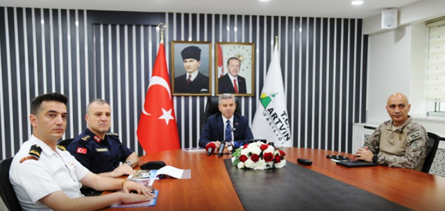 Artvin’in Huzuru” İl Güvenlik ve Asayiş Bilgilendirme Toplantısı” Gerçekleştirildi