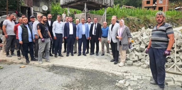 AK Parti Heyeti Kaynarca Köyünde Çalışmaları Yerinde İnceledi