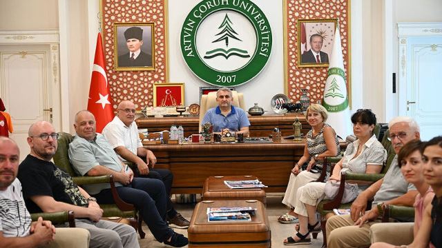 Uluslararası Bilim İnsanları AÇÜ’de Bir Araya Geldi