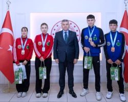 Vali Ergün, Başarılı Sporcuları Ödüllendirdi