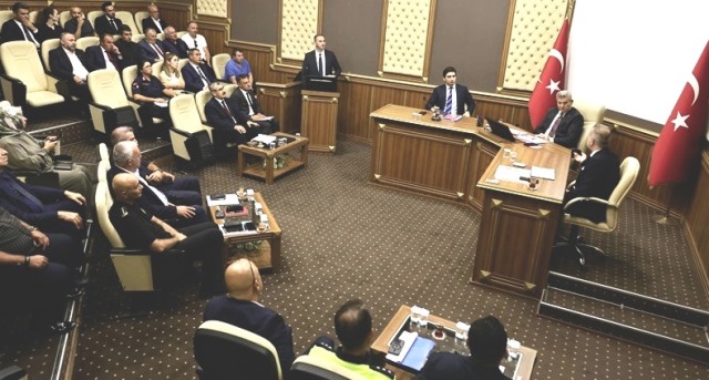 Artvin’de Asayiş ve Trafik Tedbirleri Toplantısı Gerçekleştirildi